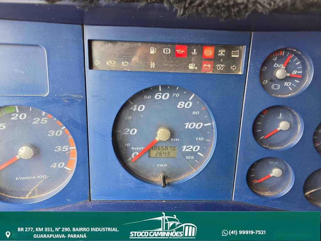 Caminhão VOLKSWAGEN VW 17220 Baú Sider ANO 2002 de Stoco Caminhões no Paraná