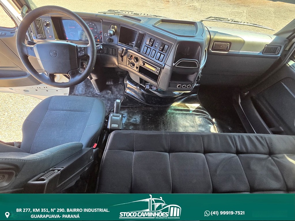 Caminhão VOLVO FH 460 Cavalo Mecânico ANO 2014 de Stoco Caminhões no Paraná