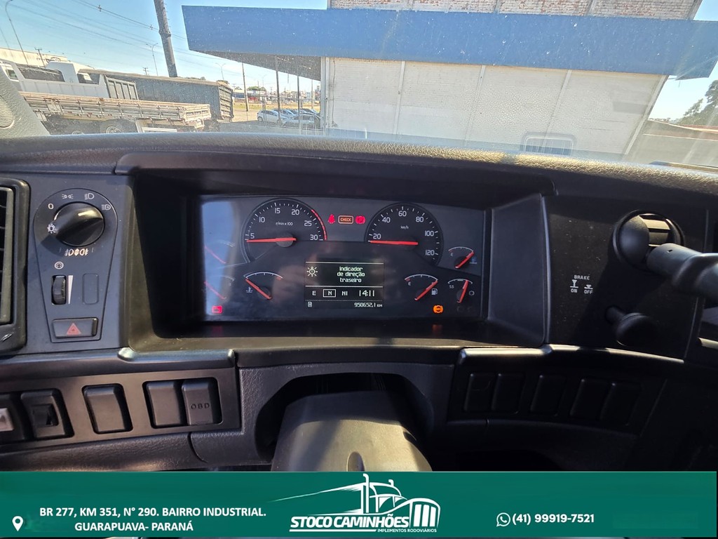 Caminhão VOLVO FH 460 Cavalo Mecânico ANO 2014 de Stoco Caminhões no Paraná