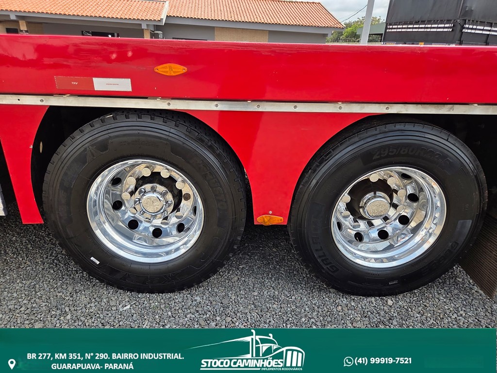 Caminhão VOLKSWAGEN VW 25420 Plataforma Guincho ANO 2014 de Stoco Caminhões no Paraná
