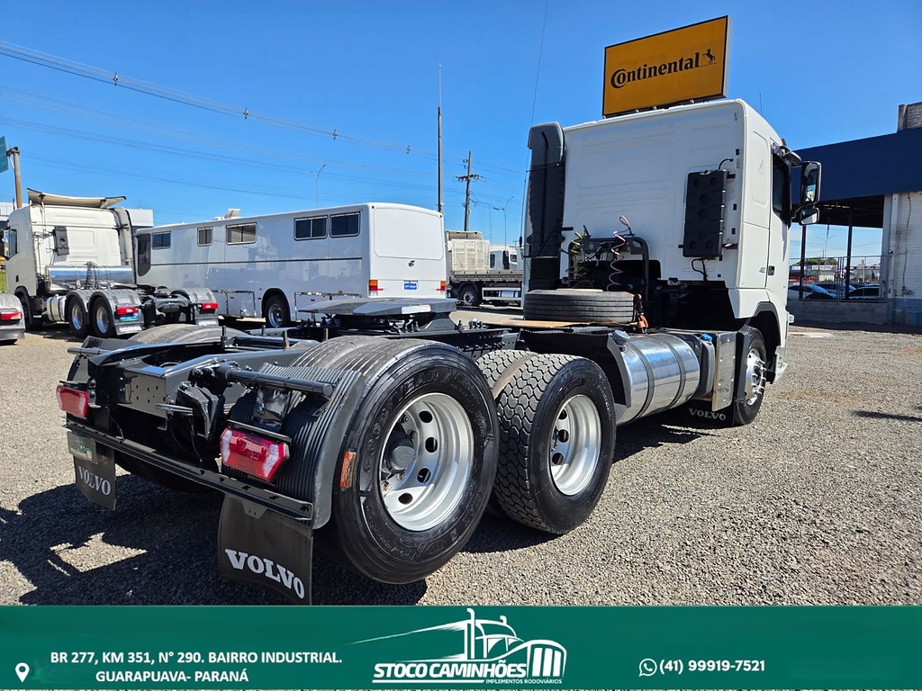 Caminhão VOLVO FH 460 Cavalo Mecânico ANO 2014 de Stoco Caminhões no Paraná