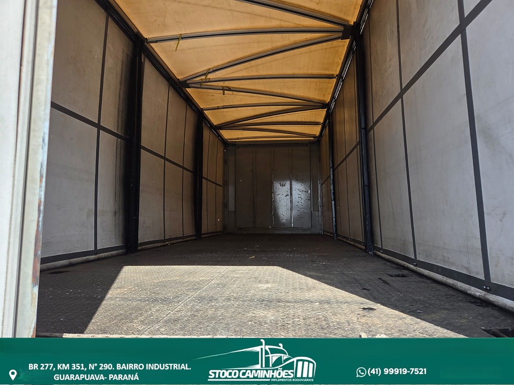 Caminhão VOLKSWAGEN VW 17220 Baú Sider ANO 2002 de Stoco Caminhões no Paraná