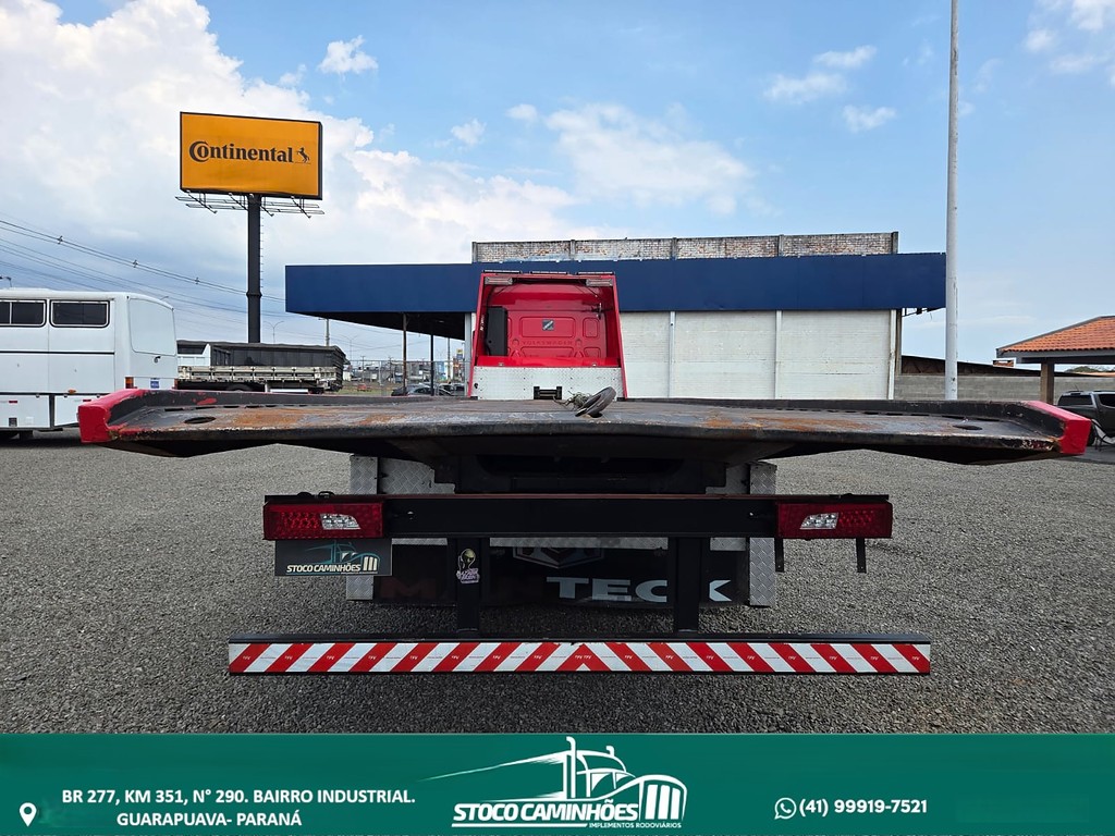 Caminhão VOLKSWAGEN VW 25420 Plataforma Guincho ANO 2014 de Stoco Caminhões no Paraná