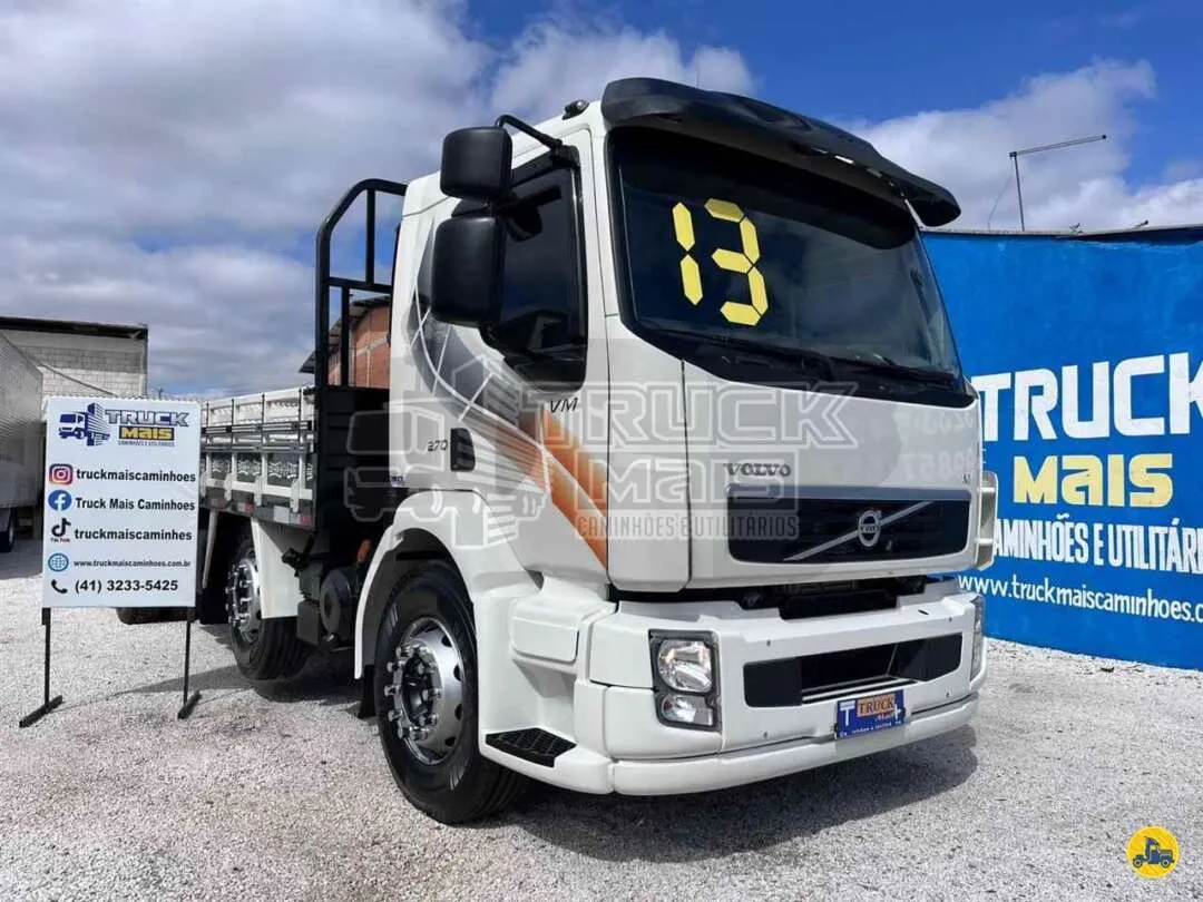 Caminhão VOLVO VM 270 Carga Seca ANO 2013 de Truck Mais Caminhões no Paraná