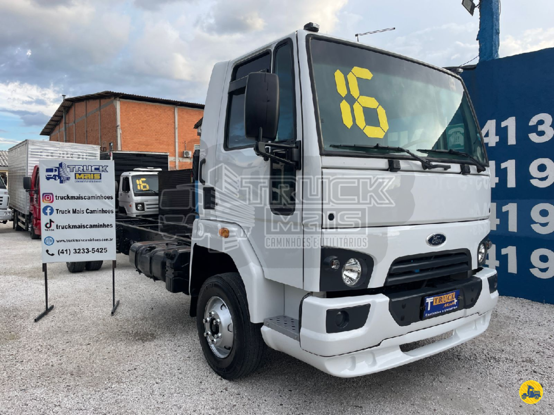 Caminhão FORD CARGO 1119 Chassis ANO 2016 de Truck Mais Caminhões no Paraná