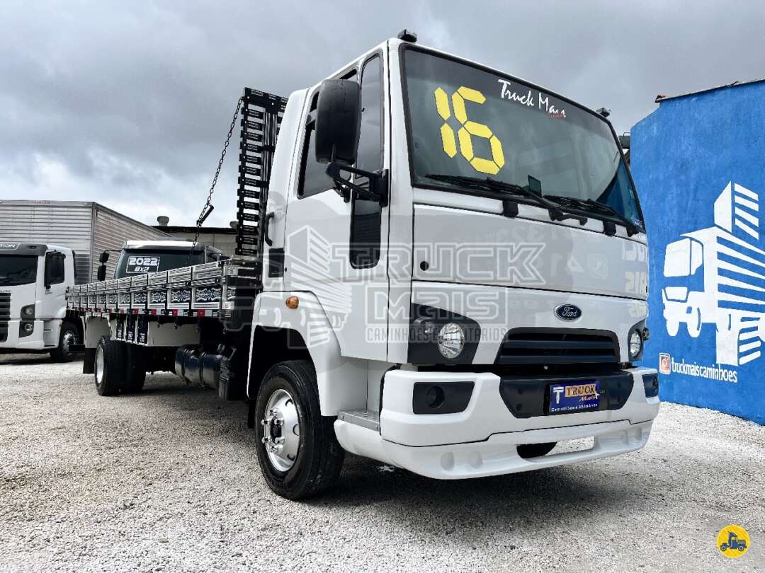 Caminhão FORD CARGO 1119 Carroceria ANO 2016 de Truck Mais Caminhões no Paraná
