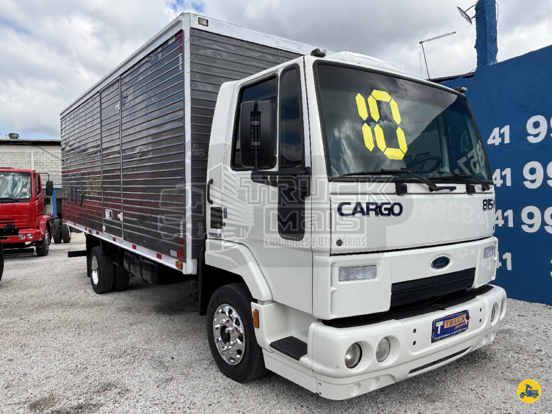 Caminhão FORD CARGO 815 Baú Furgão ANO 2010 de Truck Mais Caminhões no Paraná
