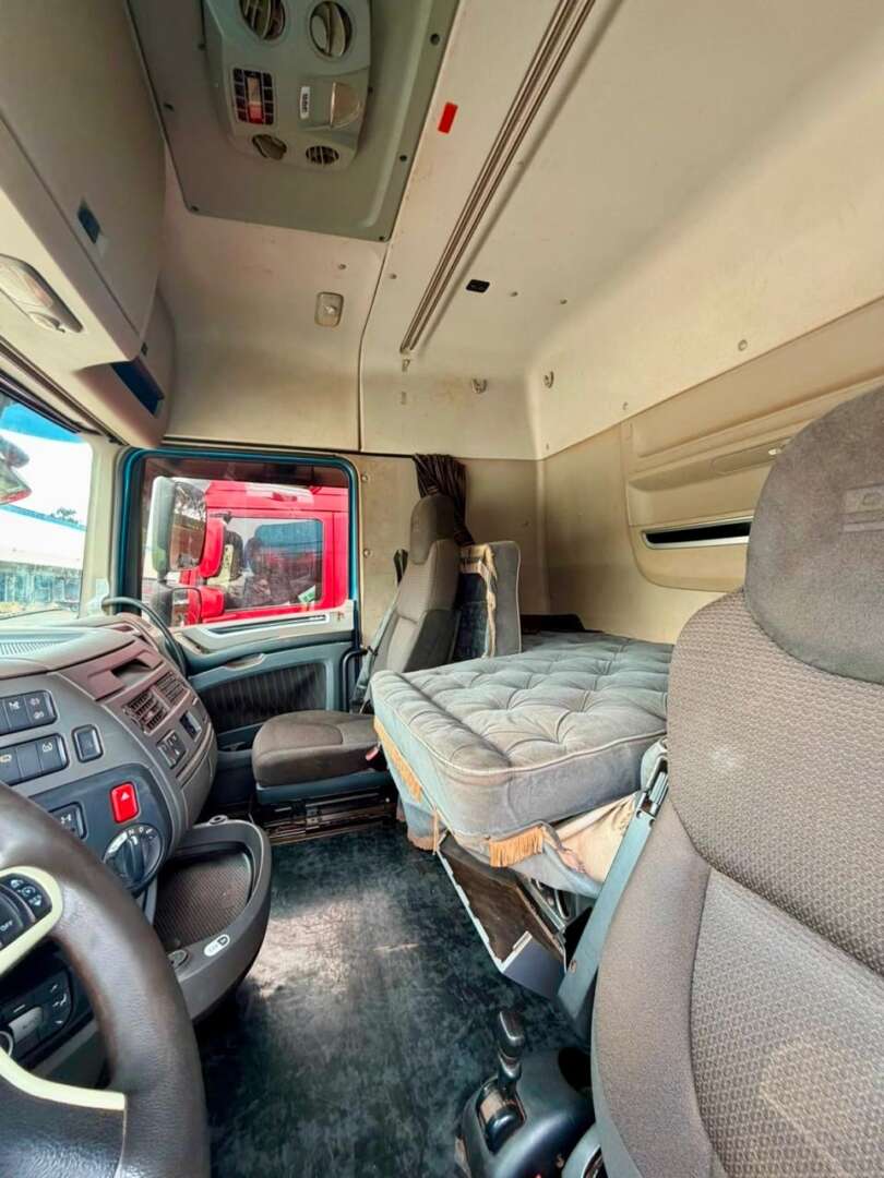 Caminhão DAF XF 530 Cavalo Mecânico ANO 2021 de Pátio 43 no Paraná