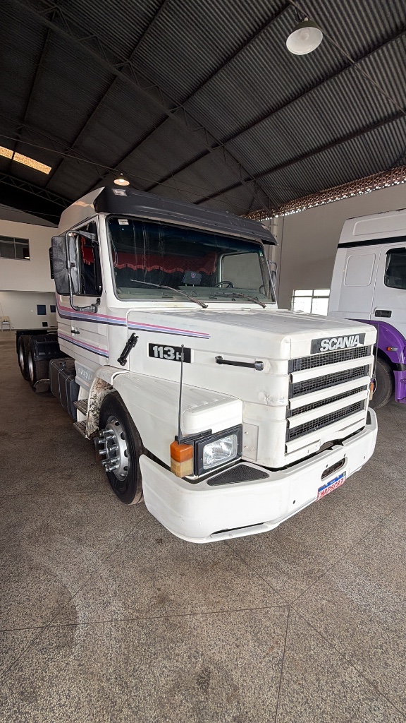 Caminhão SCANIA 113 360 Cavalo Mecânico ANO 1997 de Pátio 43 no Paraná