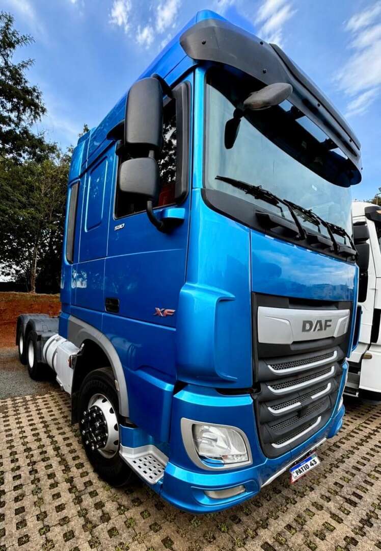 Caminhão DAF XF 530 Cavalo Mecânico ANO 2021 de Pátio 43 no Paraná