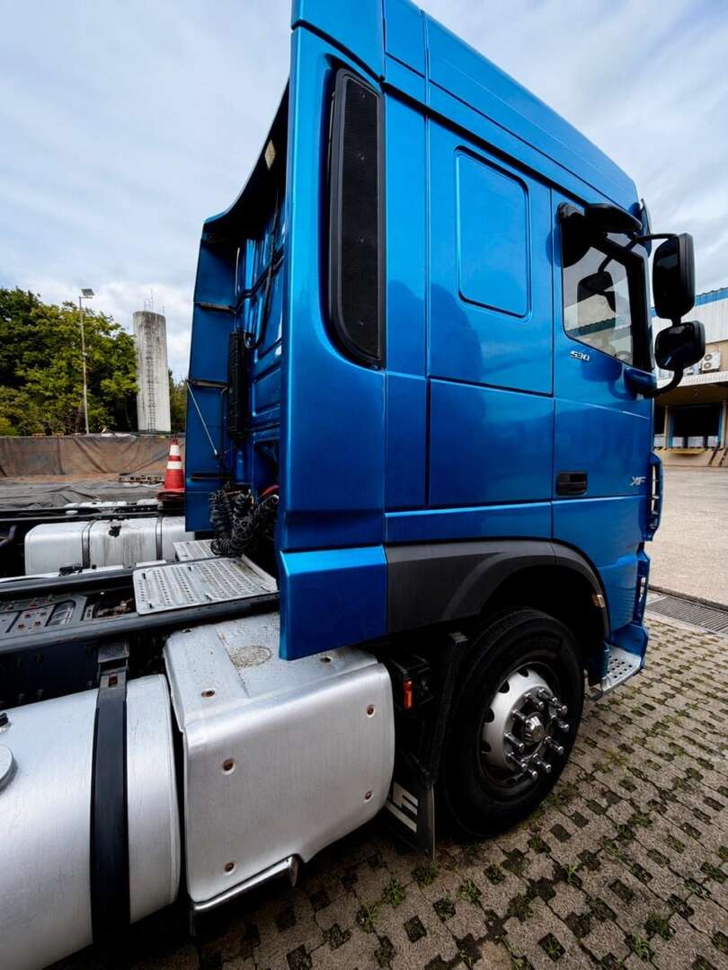 Caminhão DAF XF 530 Cavalo Mecânico ANO 2021 de Pátio 43 no Paraná