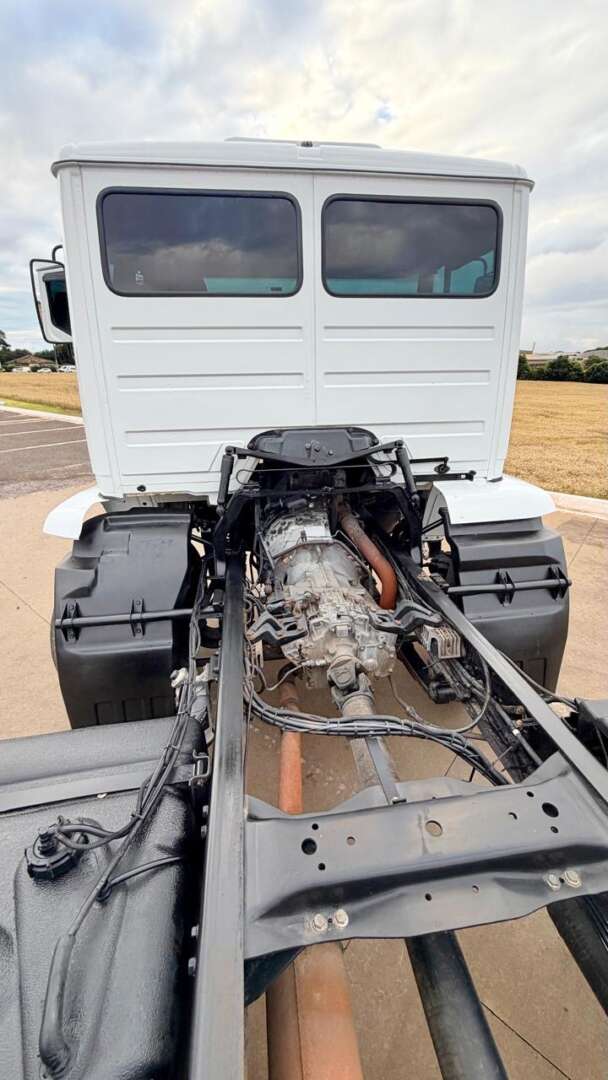 Caminhão MERCEDES BENZ MB 1718 Chassis ANO 2009 de Pátio 43 no Paraná