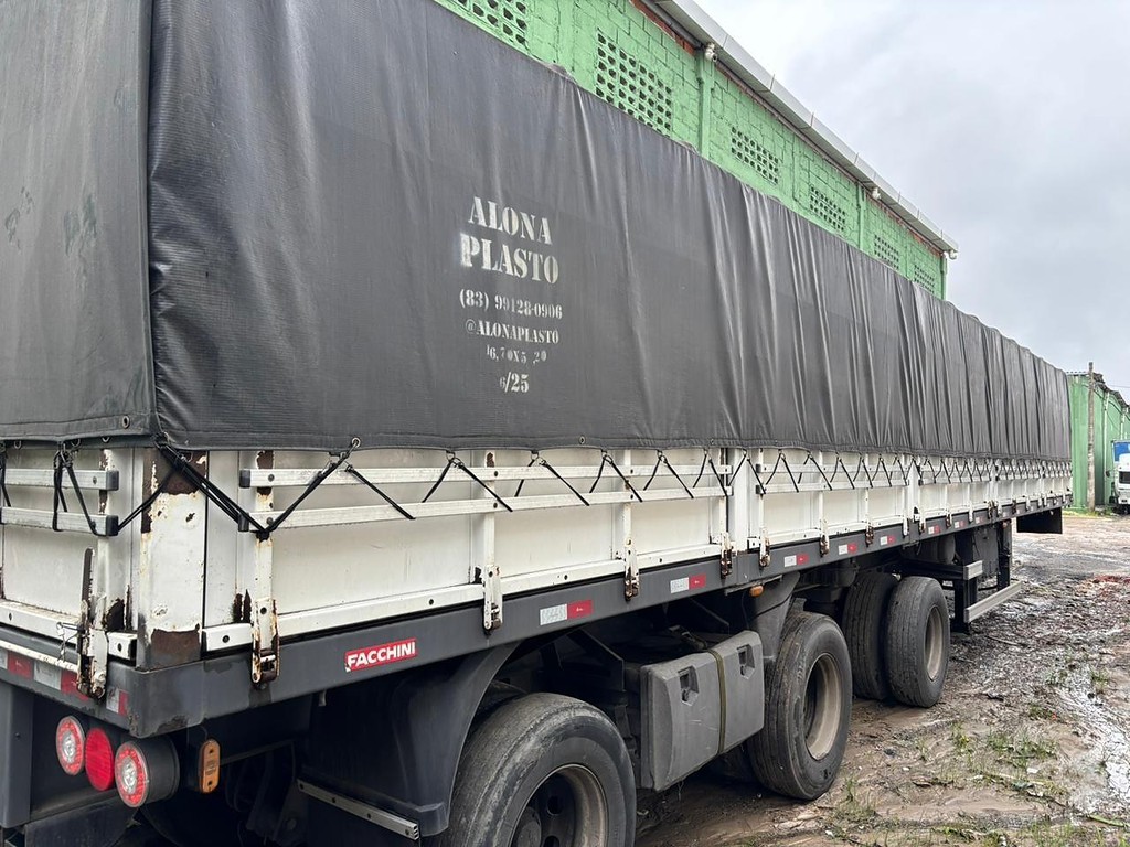 Carreta SEMI-REBOQUE GRANELEIRO Facchini ANO 2020 1+1+1 Vanderleia de Venda Truck Anúncios Salvador na Bahia