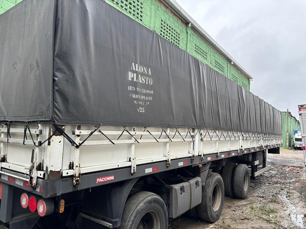 Carreta SEMI-REBOQUE GRANELEIRO Facchini ANO 2020 1+1+1 Vanderleia de Venda Truck Anúncios Salvador na Bahia