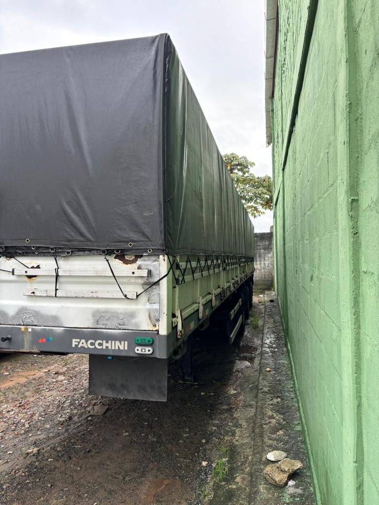 Carreta SEMI-REBOQUE GRANELEIRO Facchini ANO 2020 1+1+1 Vanderleia de Venda Truck Anúncios Salvador na Bahia