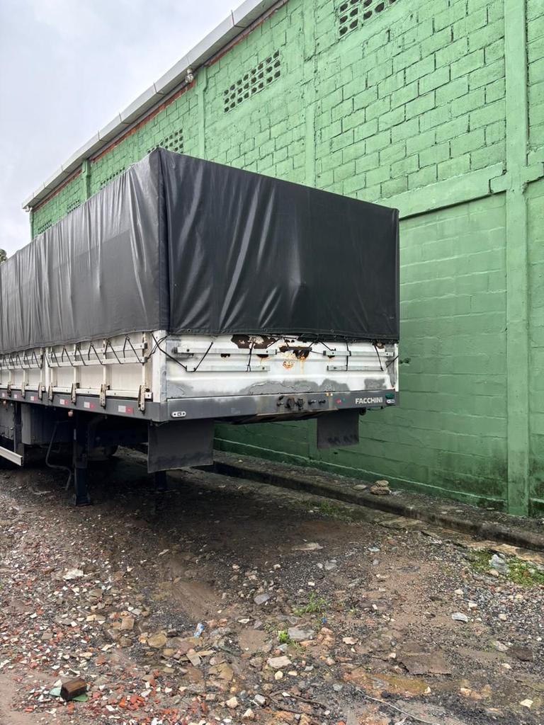 Carreta SEMI-REBOQUE GRANELEIRO Facchini ANO 2020 1+1+1 Vanderleia de Venda Truck Anúncios Salvador na Bahia