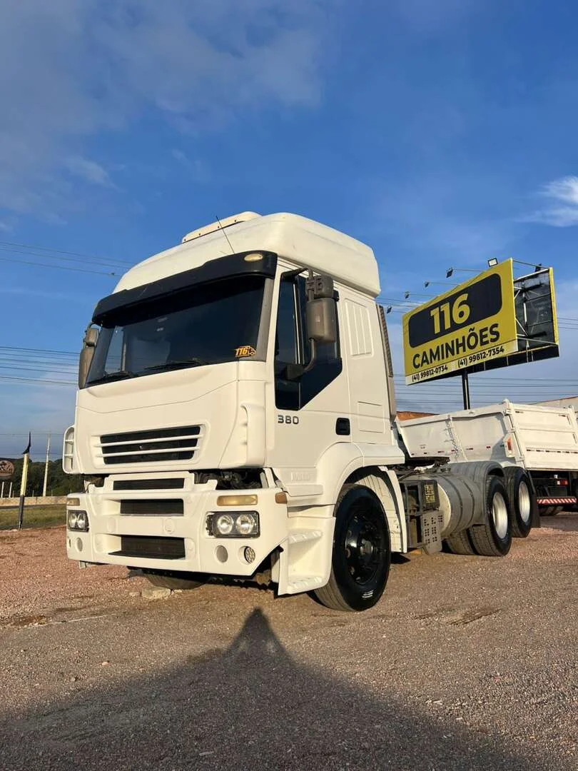 Caminhão IVECO STRALIS 380 Cavalo Mecânico ANO 2007 de 116 Caminhões no Paraná