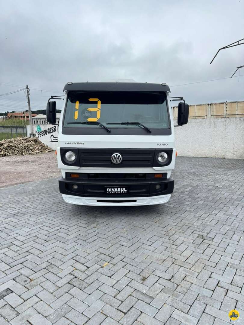 Caminhão VOLKSWAGEN VW 10160 Carga Seca ANO 2013 de Rivasul Caminhões no Paraná