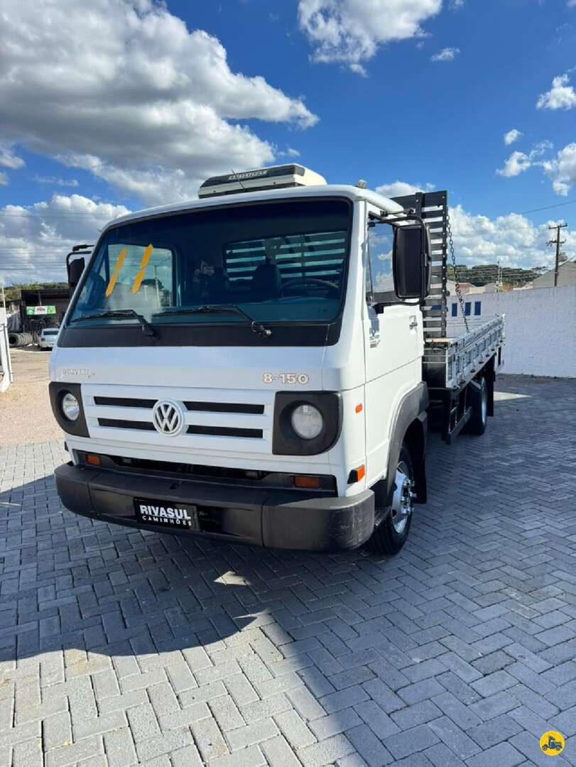 Caminhão VOLKSWAGEN VW 8150 Carga Seca ANO 2011 de Rivasul Caminhões no Paraná