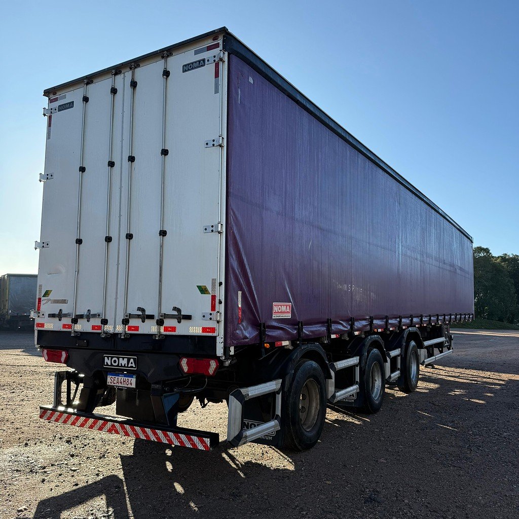 Carreta SEMI-REBOQUE BAU SIDER Noma ANO 2023 1+1+1 Vanderleia de Auto RF Curitiba PR no Paraná