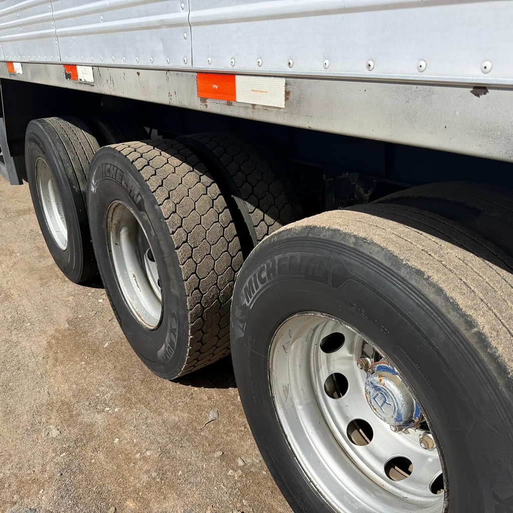 Caminhão IVECO STRALIS 360 Conjunto Cavalo + Carreta ANO 2014 de Auto RF Curitiba PR no Paraná