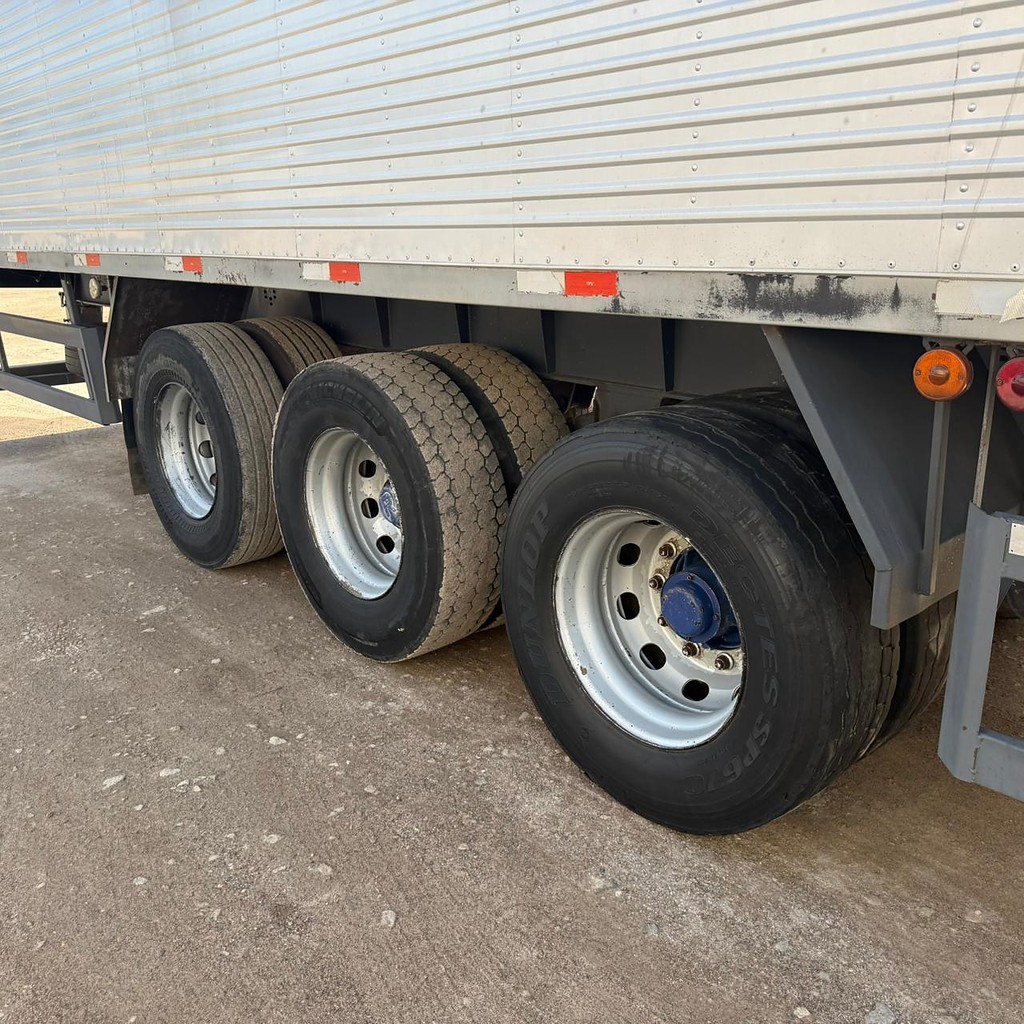 Caminhão IVECO STRALIS 360 Conjunto Cavalo + Carreta ANO 2014 de Auto RF Curitiba PR no Paraná