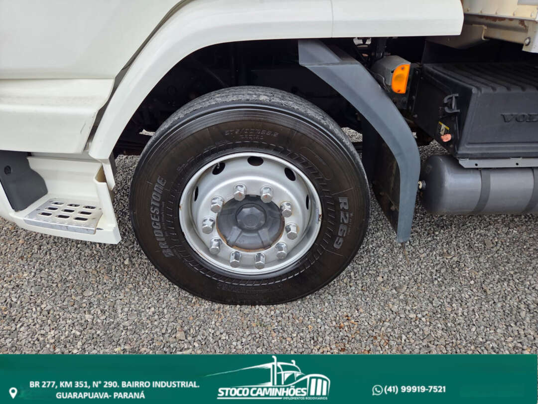 Caminhão VOLVO VM 270 Baú Furgão ANO 2021 de Stoco Caminhões no Paraná