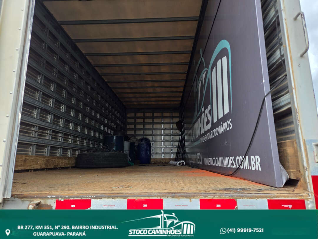 Caminhão VOLVO VM 270 Baú Furgão ANO 2021 de Stoco Caminhões no Paraná