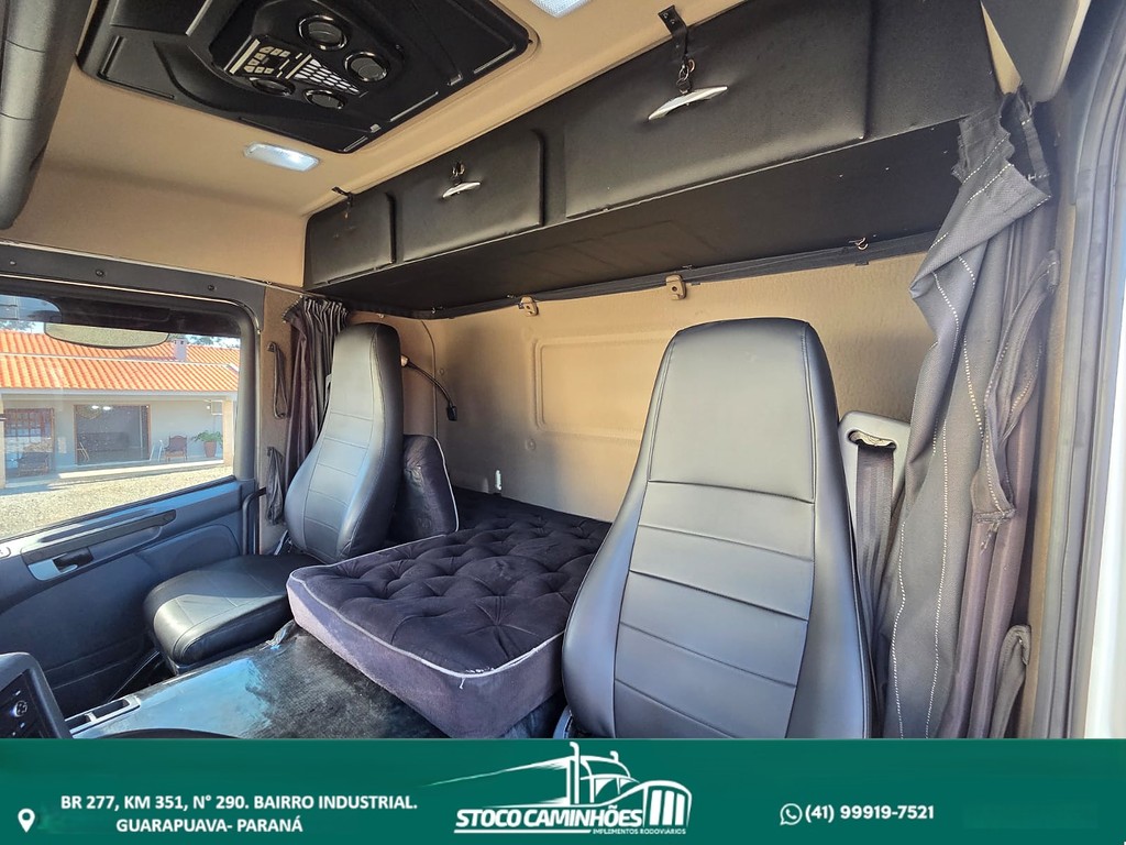 Caminhão SCANIA P310 Grade Baixa ANO 2014 de Stoco Caminhões no Paraná