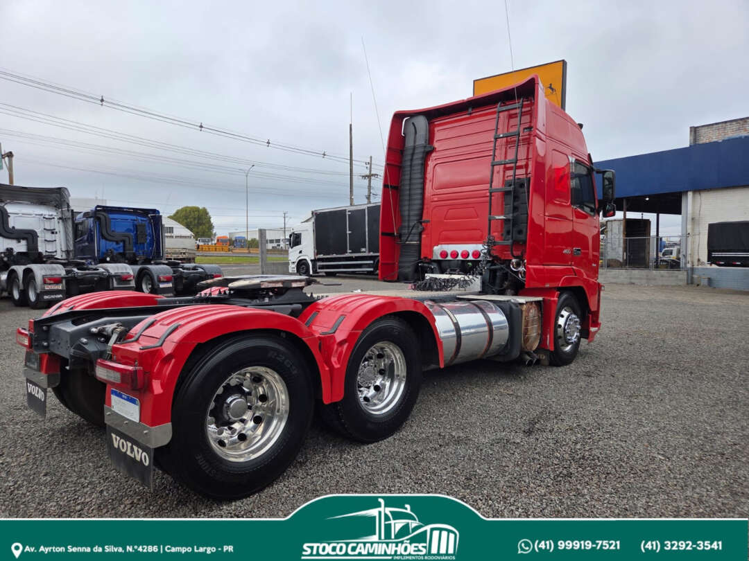 Caminhão VOLVO FH 460 Cavalo Mecânico ANO 2013 de Stoco Caminhões no Paraná