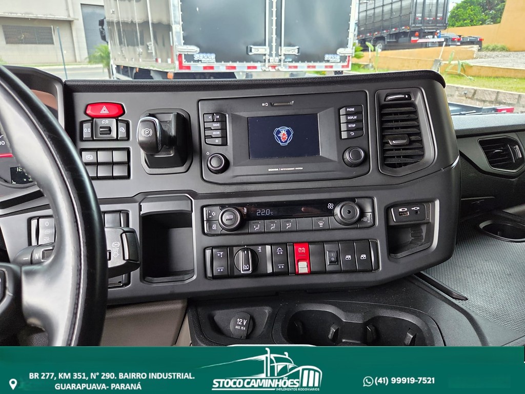 Caminhão SCANIA P320 Grade Baixa ANO 2019 de Stoco Caminhões no Paraná