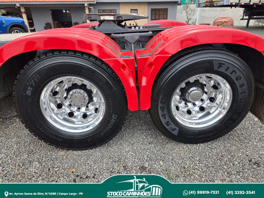 Caminhão VOLVO FH 460 Cavalo Mecânico ANO 2013 de Stoco Caminhões no Paraná