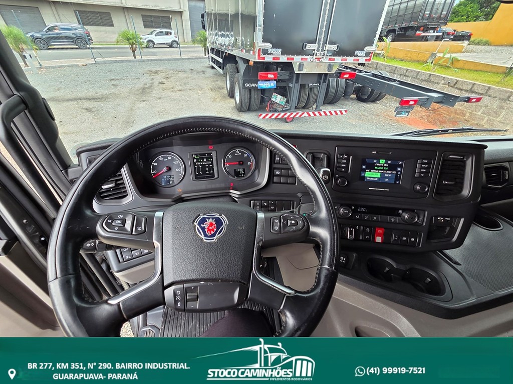 Caminhão SCANIA P320 Grade Baixa ANO 2019 de Stoco Caminhões no Paraná