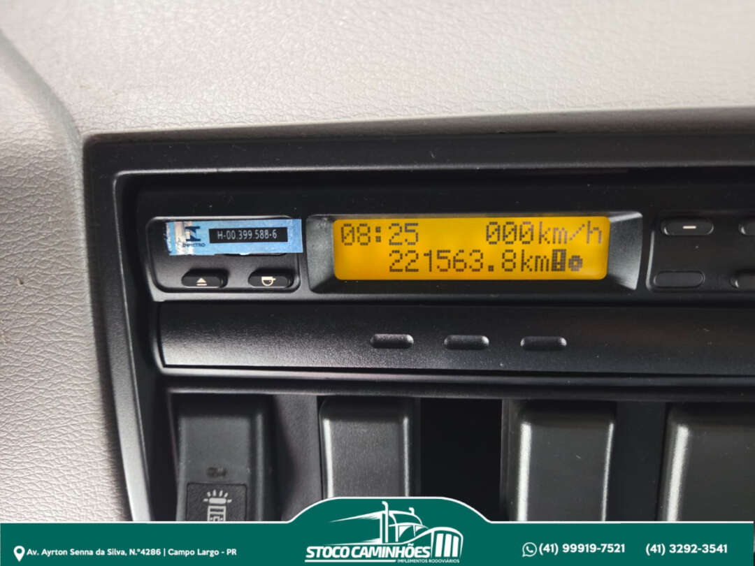 Caminhão VOLVO FH 460 Cavalo Mecânico ANO 2013 de Stoco Caminhões no Paraná