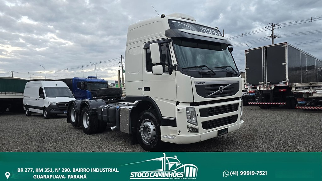 Caminhão VOLVO FM 370 Cavalo Mecânico ANO 2014 de Stoco Caminhões no Paraná