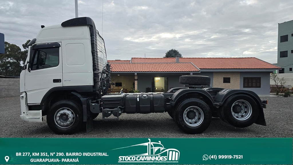 Caminhão VOLVO FM 370 Cavalo Mecânico ANO 2014 de Stoco Caminhões no Paraná