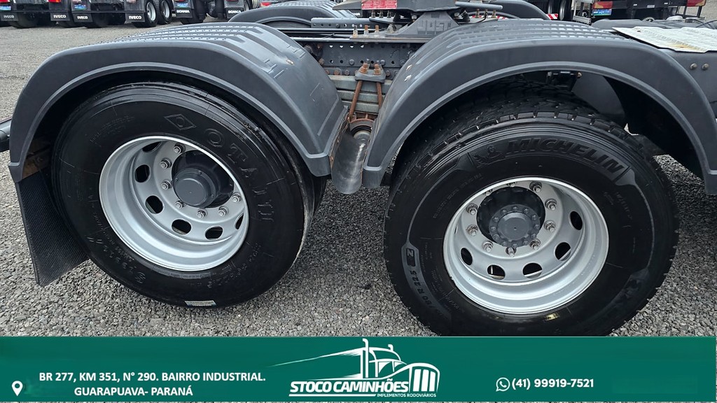 Caminhão VOLVO FM 370 Cavalo Mecânico ANO 2014 de Stoco Caminhões no Paraná