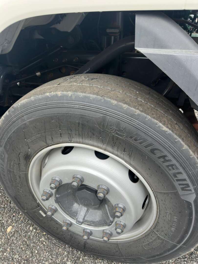 VOLVO VM 330 8X2 2021 de G4 Caminhões no Paraná