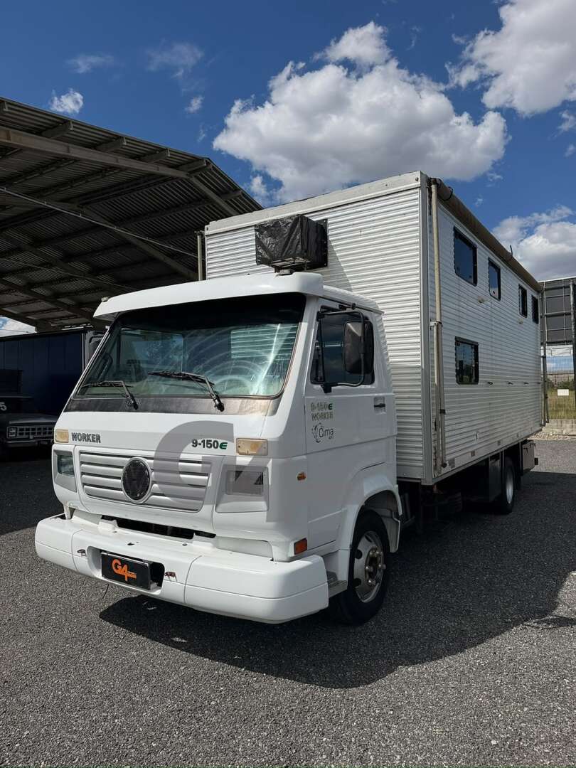 Caminhão VOLKSWAGEN VW 9150 Baú Furgão ANO 2011