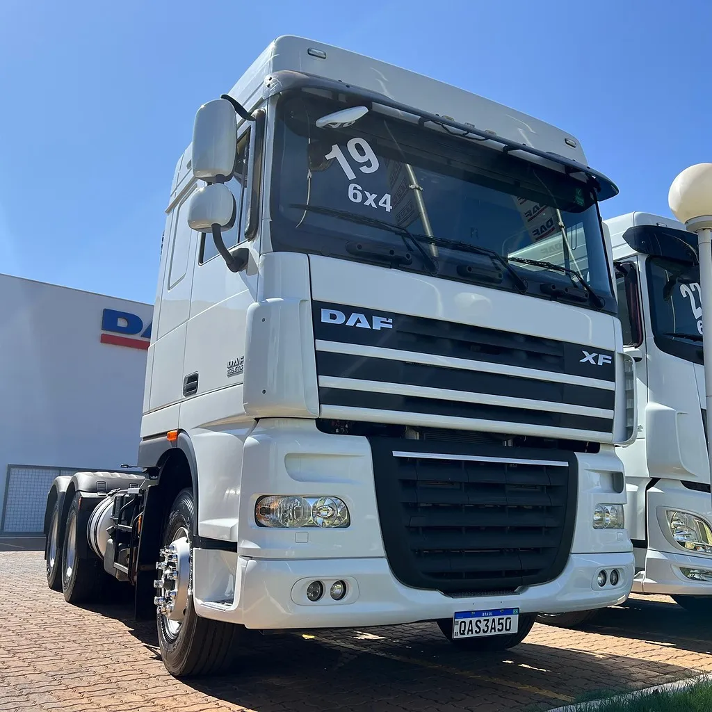 Caminhão DAF XF105 510 Cavalo Mecânico ANO 2019 de Caiobá Seminovos no Mato Grosso do Sul