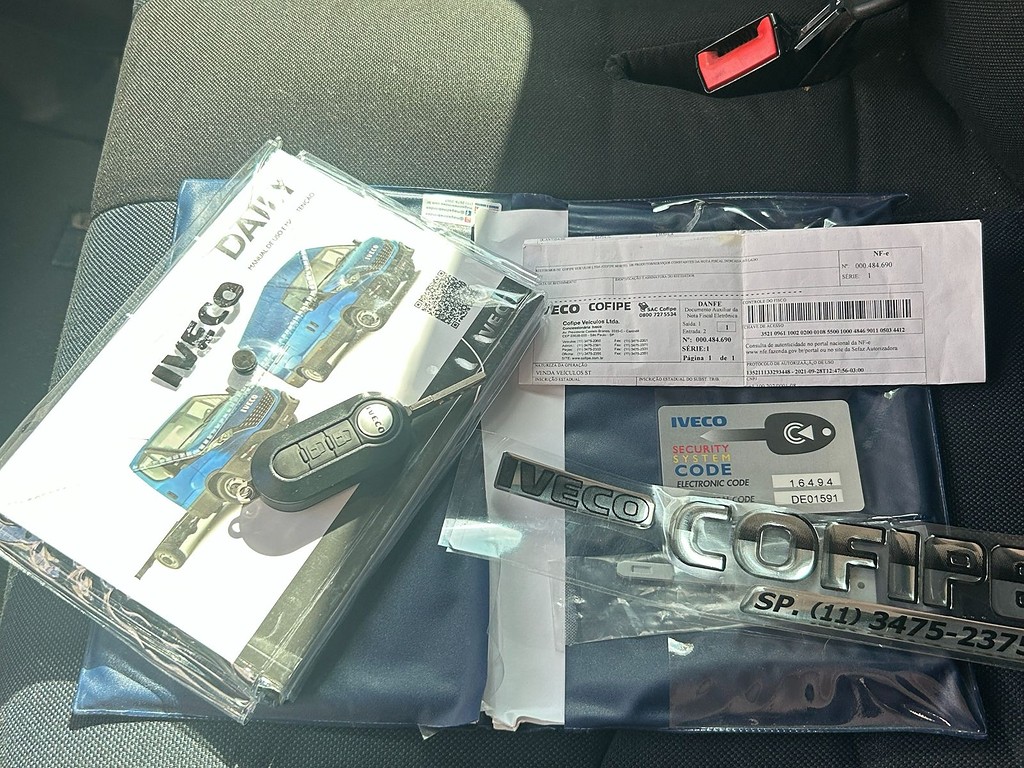 Caminhão IVECO DAILY 35-150 Baú Refrigerado ANO 2022 de Venda Truck Anuncios São Paulo em São Paulo