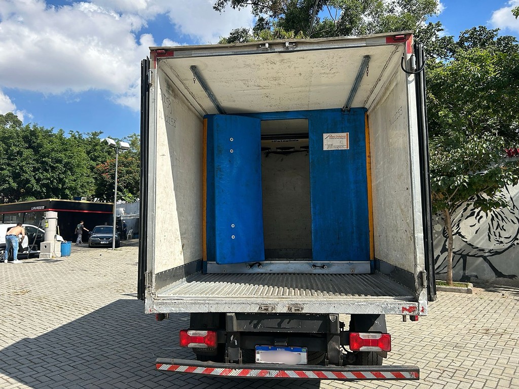 Caminhão IVECO DAILY 35-150 Baú Refrigerado ANO 2022 de Venda Truck Anuncios São Paulo em São Paulo