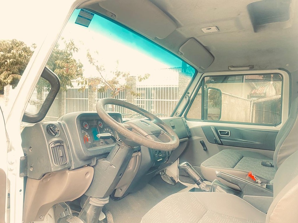 Caminhão VOLKSWAGEN VW 5150 Baú Sider ANO 2016 de Daniel Allain no Paraná