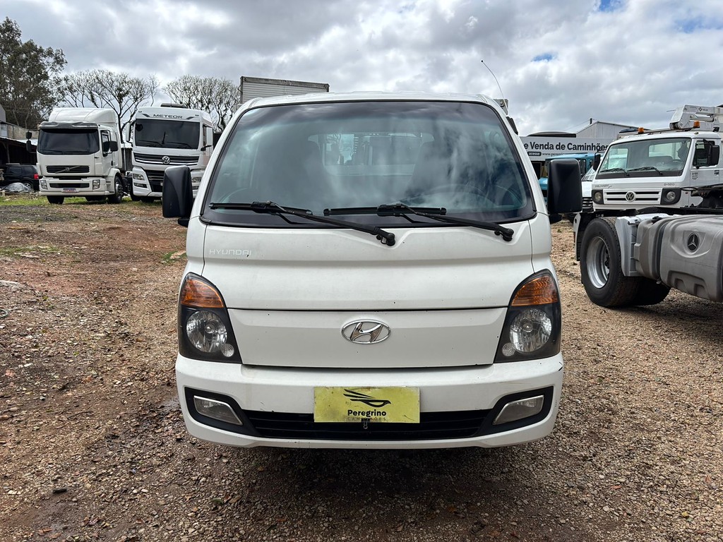 Caminhão HYUNDAI HR Carroceria ANO 20192.000006 de Peregrino Caminhões no Paraná