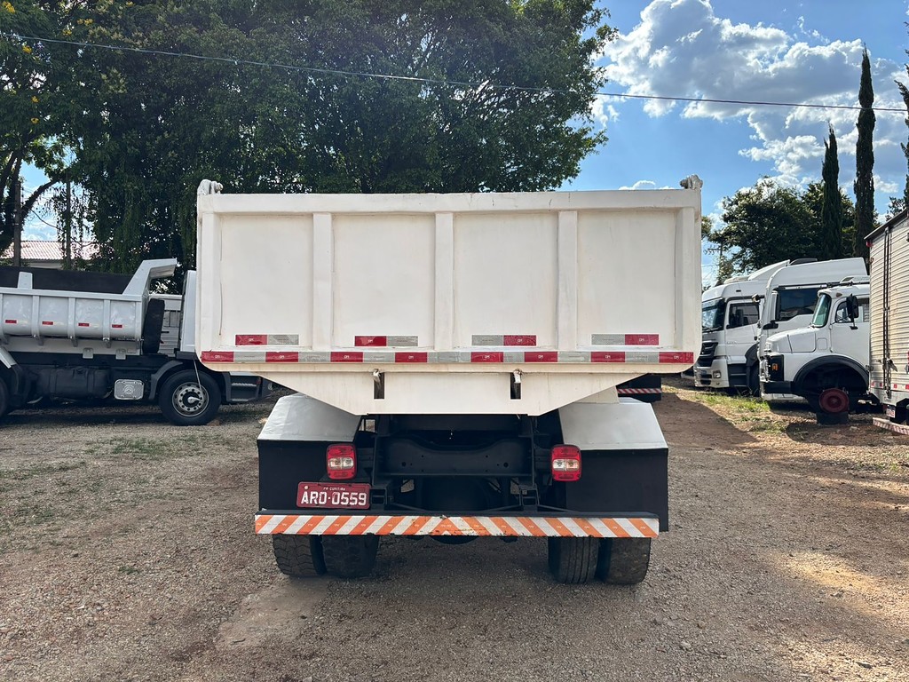 Caminhão FORD CARGO 1722 Caçamba Basculante ANO 2009 de Peregrino Caminhões no Paraná