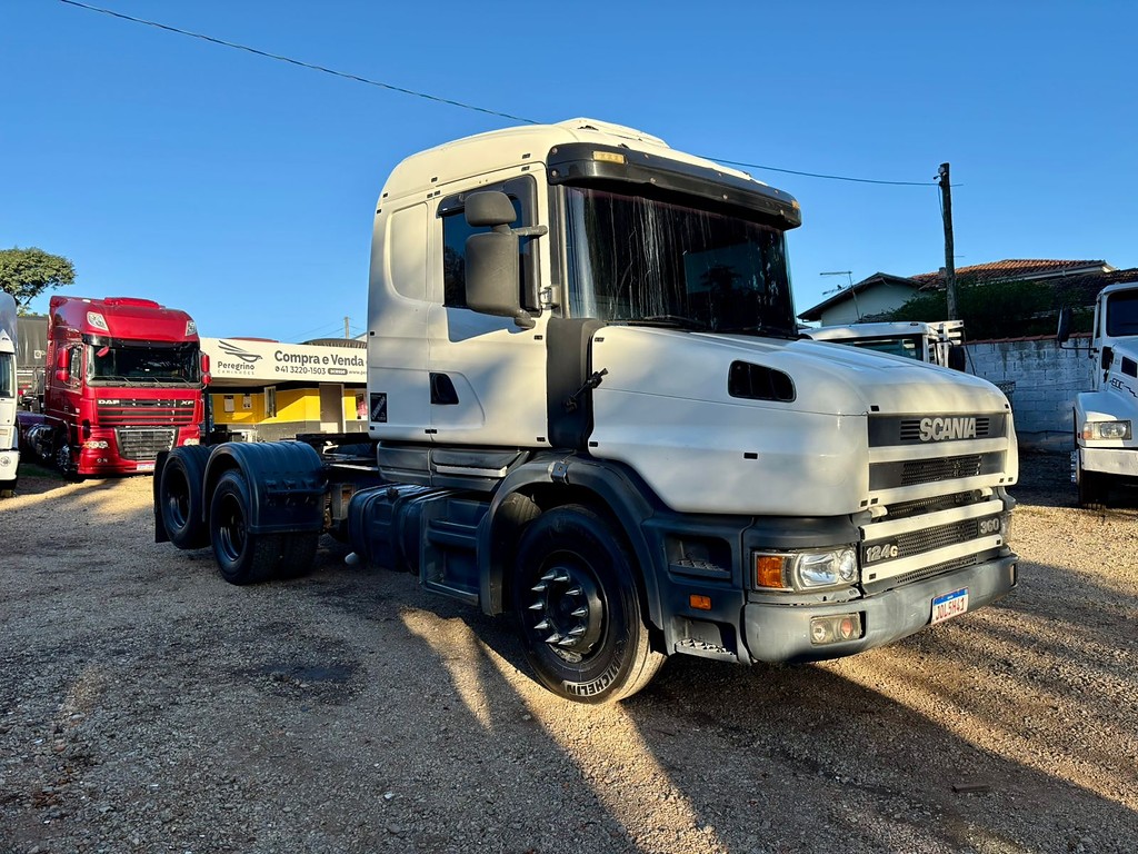 Caminhão SCANIA 124 360 Cavalo Mecânico ANO 2001 de Peregrino Caminhões no Paraná