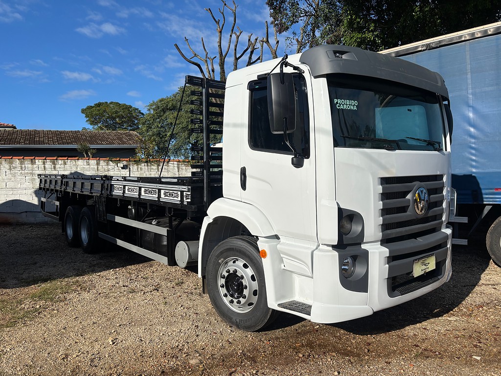Caminhão VOLKSWAGEN VW 24280 Carga Seca ANO 2013