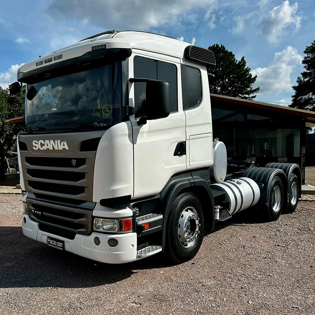 Caminhão SCANIA 440 Cavalo Mecânico ANO 2014 de Patio 201 Caminhoes e Carretas no Paraná