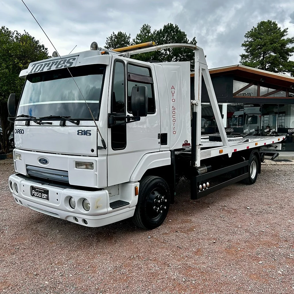 Caminhão FORD CARGO 816 Plataforma ANO 2013 de Patio 201 Caminhoes e Carretas no Paraná
