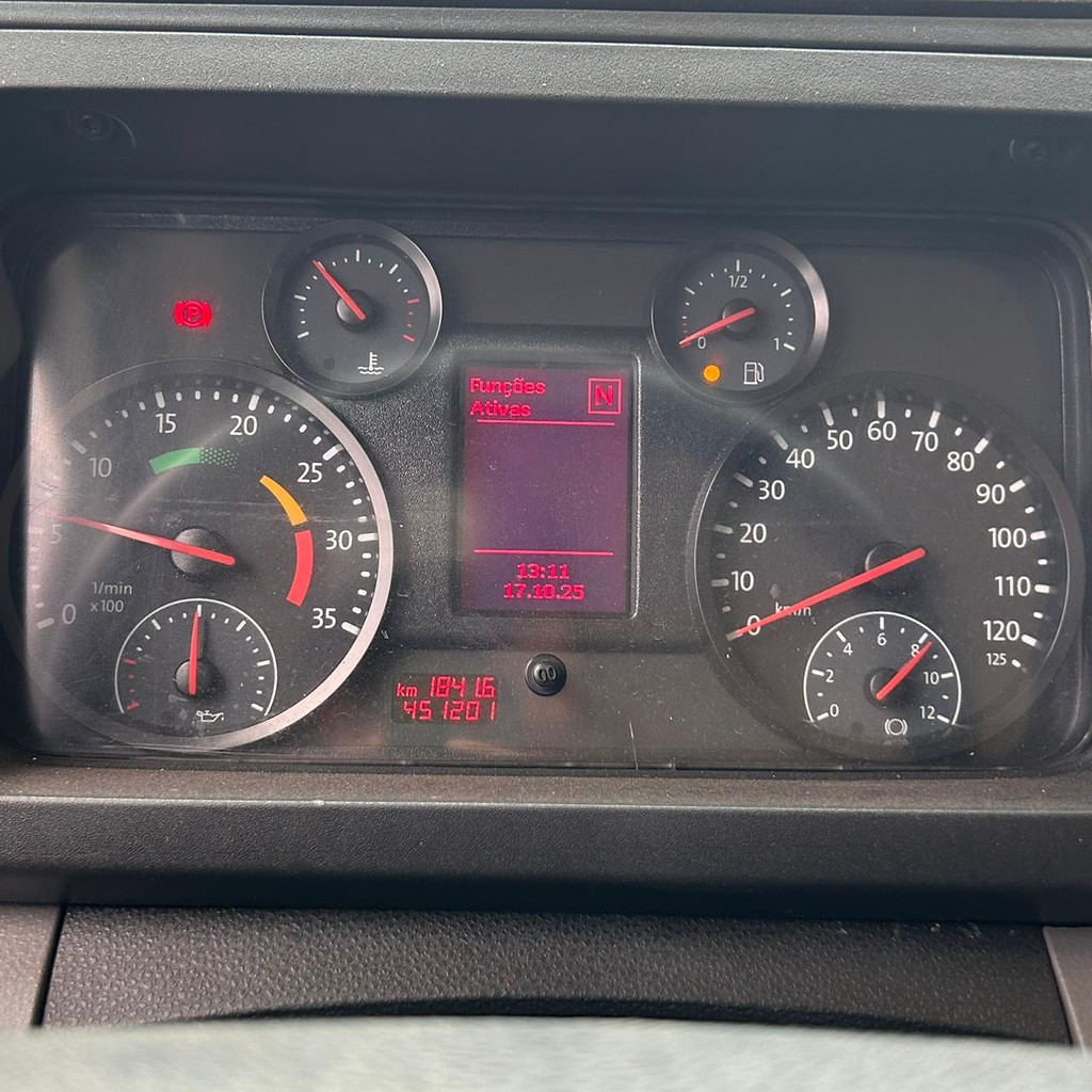 Caminhão VOLKSWAGEN VW 24280 Chassis ANO 2023 de Patio 201 Caminhoes e Carretas no Paraná